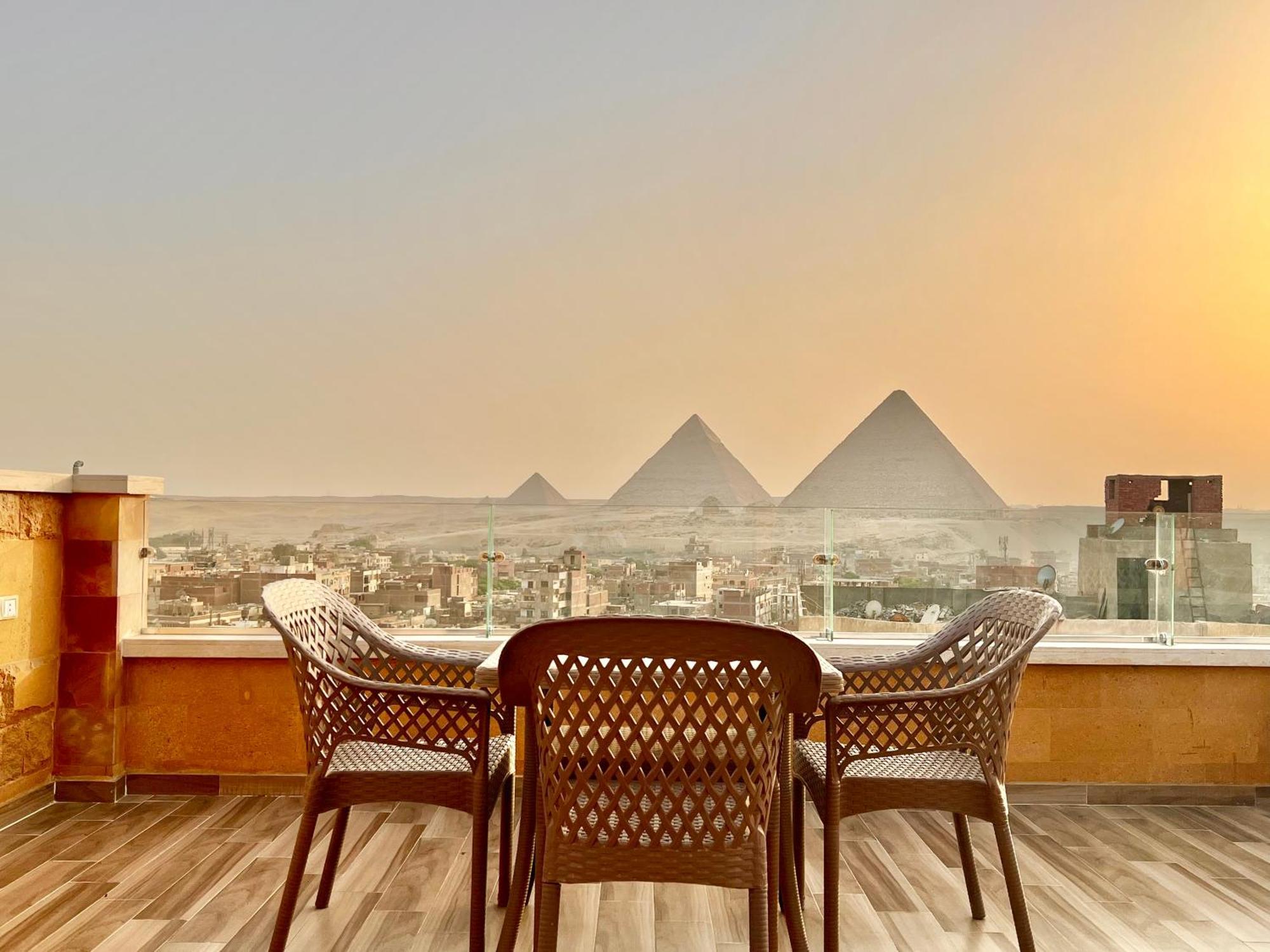 Celia Pyramids View Inn Nazlet el-Sîsi Exteriér fotografie