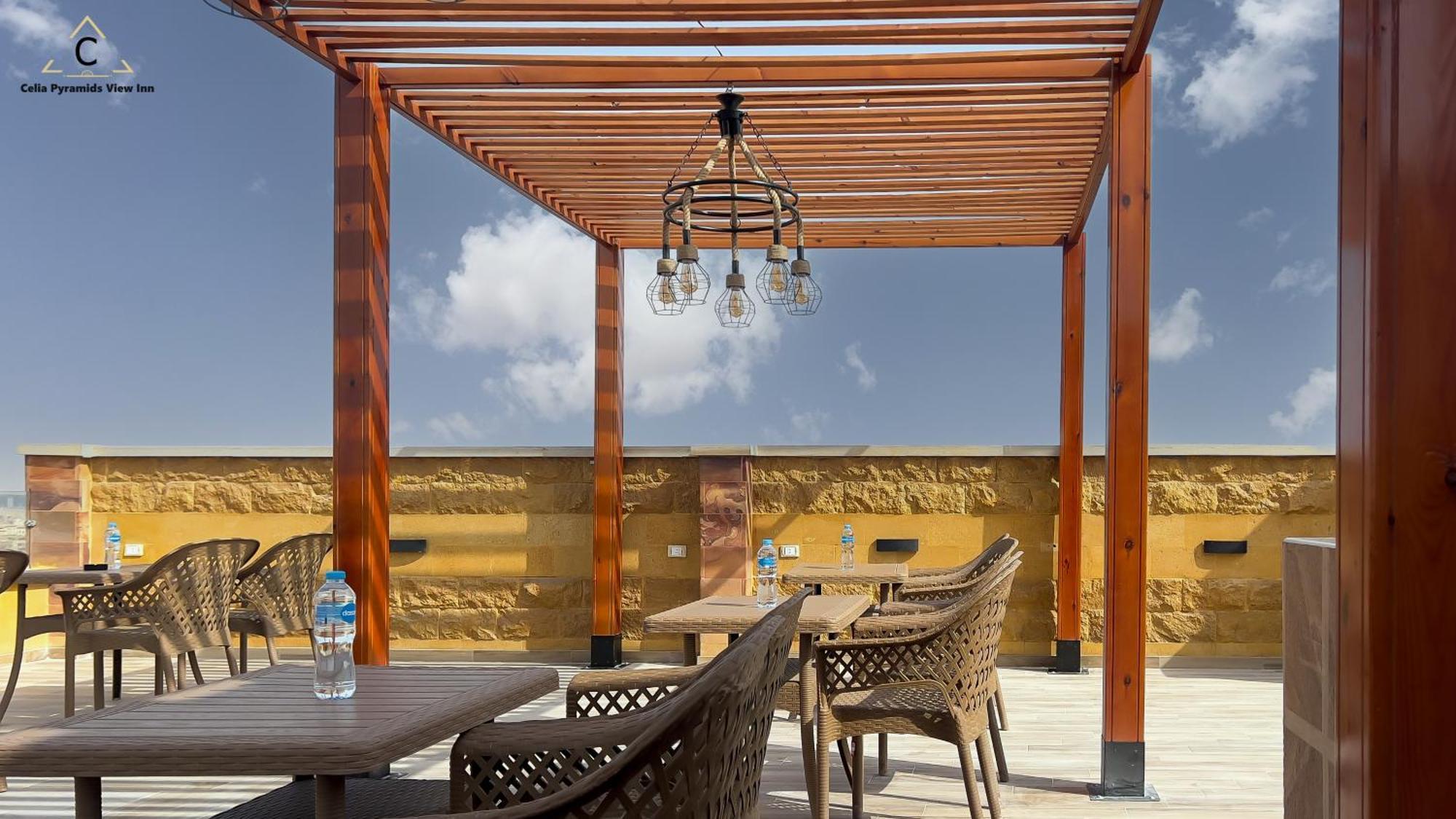 Celia Pyramids View Inn Nazlet el-Sîsi Exteriér fotografie